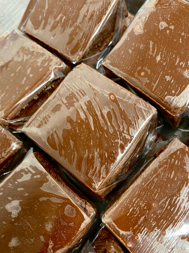 
            
                Load image into Gallery viewer, Chocolate Fudge
            
        